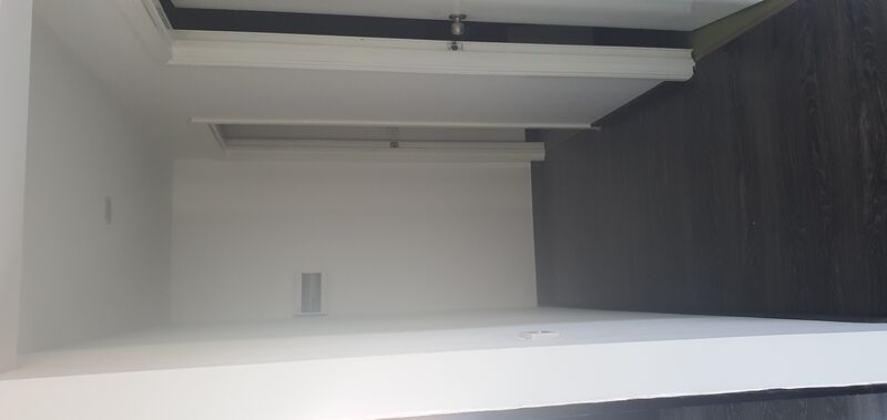 12m x 18m Corporate office 