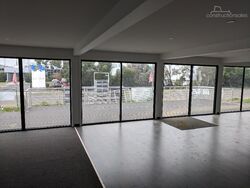 12m x 18m Corporate office 
