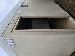 ex-hire 4.8m x 3m male toilet block
